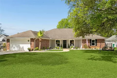 150 Frenchmen Dr, Mandeville, LA 70448