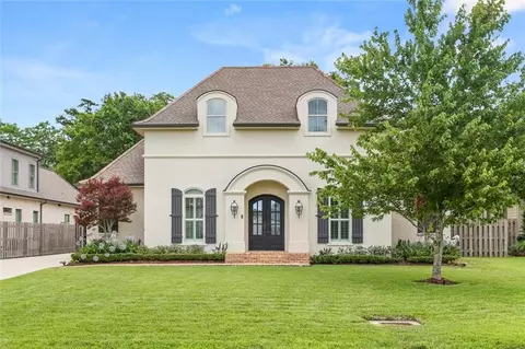 117 Kellywood Ct, Belle Chasse, LA 70037