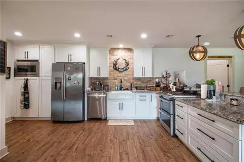 Kitchen - 636 Pine St, Norco, LA 70079 photo 1 of 3