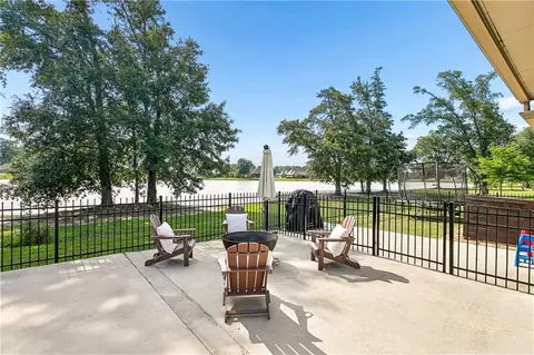 Exterior - 286 Saw Grass Loop, Covington, LA 70435 photo 7 of 12