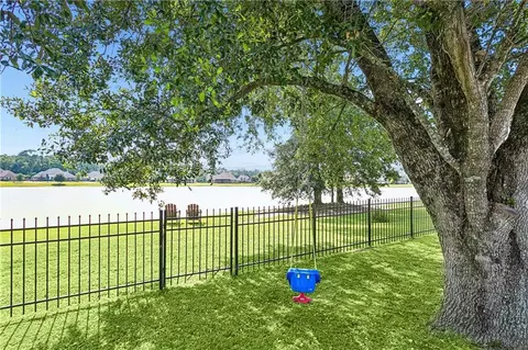 Exterior - 286 Saw Grass Loop, Covington, LA 70435 photo 11 of 12