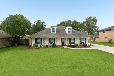124 Devon Rd, Laplace, LA 70068