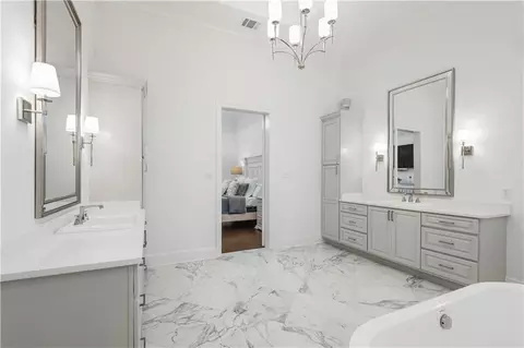 Bath - 610 Millikens Bnd, Covington, LA 70433 photo 1 of 6