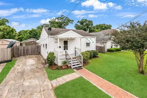 808 Kent Ave, Metairie, LA 70001