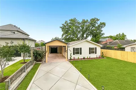 5004 Antonini Dr, Metairie, LA 70006