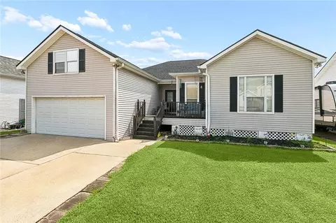 306 Nottaway Dr, Destrehan, LA 70047