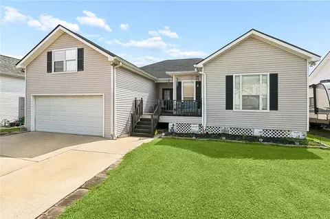 306 Nottaway Dr, Destrehan, LA 70047