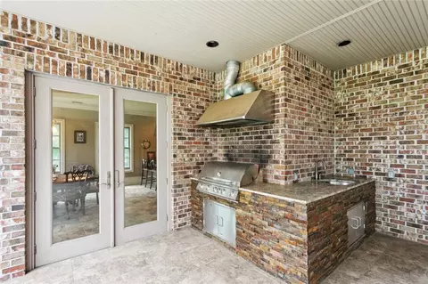Other - 408 W Chase Ct, Mandeville, LA 70448 photo 10 of 11