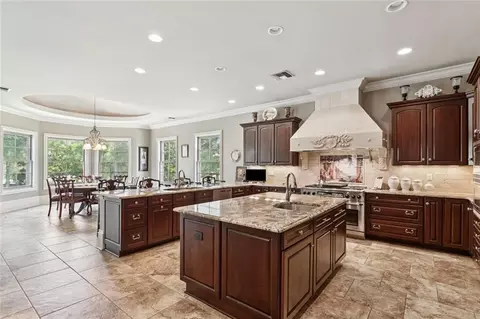 Kitchen - 408 W Chase Ct, Mandeville, LA 70448 photo 3 of 5