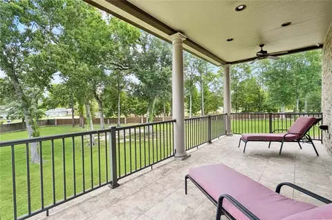 Exterior - 408 W Chase Ct, Mandeville, LA 70448 photo 5 of 13
