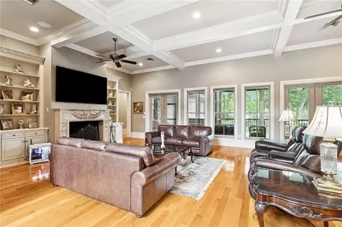 Living - 408 W Chase Ct, Mandeville, LA 70448 photo 1 of 6