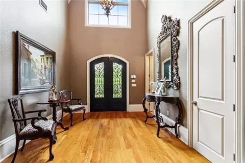 Entry Way - 408 W Chase Ct, Mandeville, LA 70448 photo 1 of 4