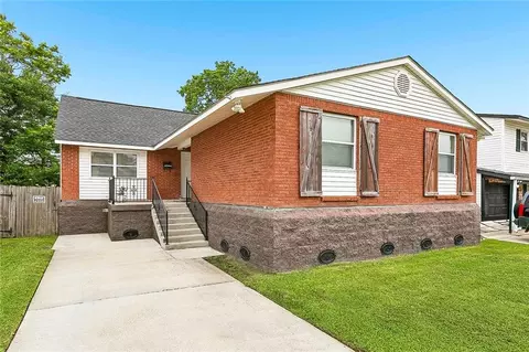 4021 Camphor St, Marrero, LA 70072