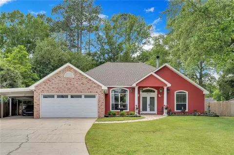 813 Kiowa Ct, Abita Springs, LA 70420