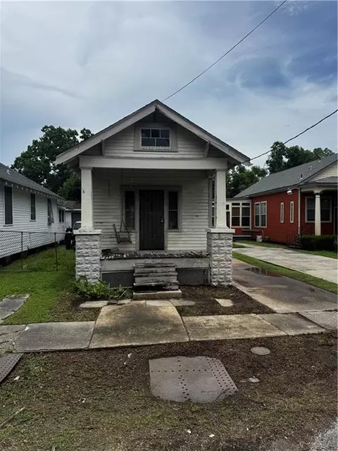 1118 Casa Calvo St, New Orleans, LA 70114
