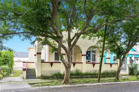 1215-1217 Constantinople St, New Orleans, LA 70115