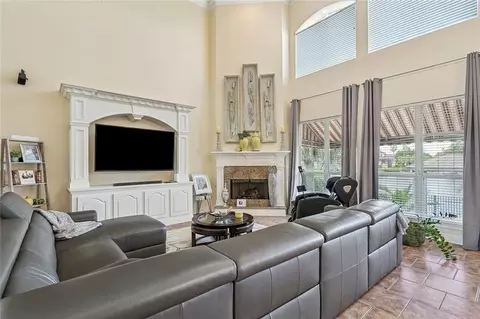 Living - 154 Lighthouse Pt, Slidell, LA 70458 photo 1 of 2
