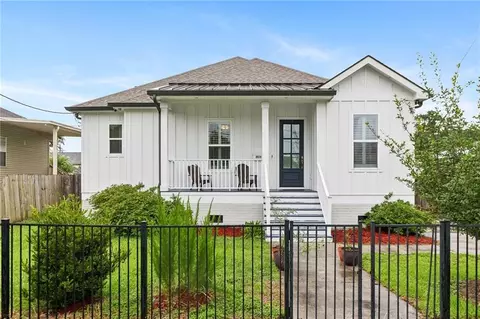 5216 Paris Ave, New Orleans, LA 70122