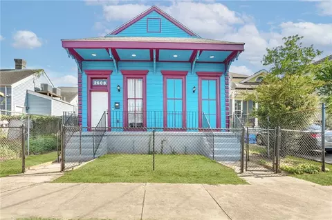 2608 Magnolia St, New Orleans, LA 70113