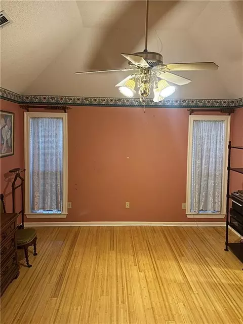 Bedroom - 111 E Killarney Dr, Thibodaux, LA 70301 photo 2 of 3