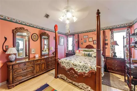 Bedroom - 111 E Killarney Dr, Thibodaux, LA 70301 photo 1 of 3