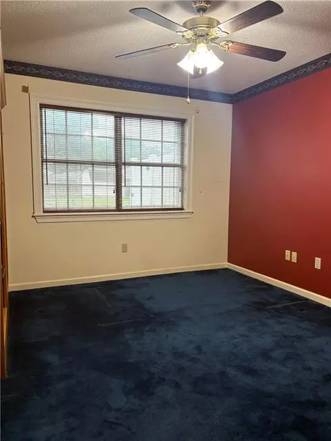 Bedroom - 111 E Killarney Dr, Thibodaux, LA 70301 photo 3 of 3
