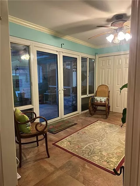 Exterior - 111 E Killarney Dr, Thibodaux, LA 70301 photo 2 of 4