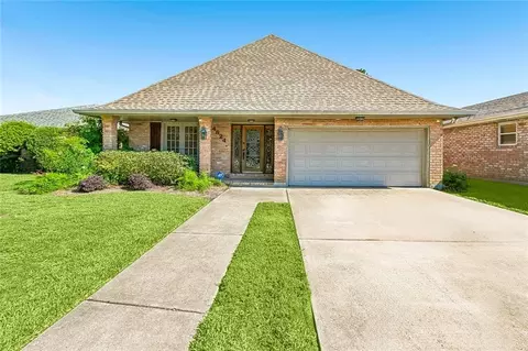 4824 Fairfield St, Metairie, LA 70006