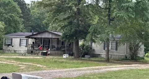 10911 Mallard Dr, Keithville, LA 71047