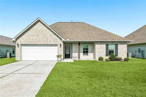 42165 Millbrook Way, Ponchatoula, LA 70454