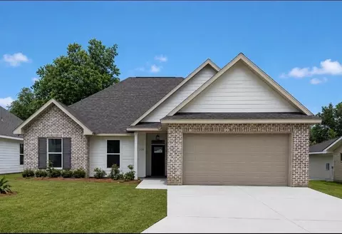 306 St Anthony St, Luling, LA 70070