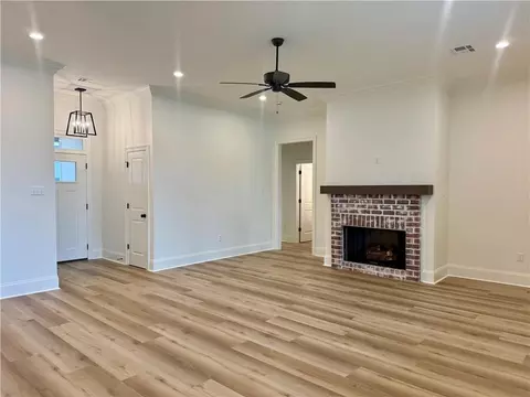Living - 306 St Anthony St, Luling, LA 70070 photo 2 of 3