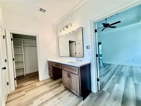 Entry Way - 306 St Anthony St, Luling, LA 70070 photo 1 of 1