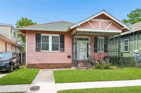 7726 Spruce St, New Orleans, LA 70118