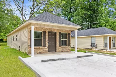 105 E Stovall St, Hammond, LA 70403