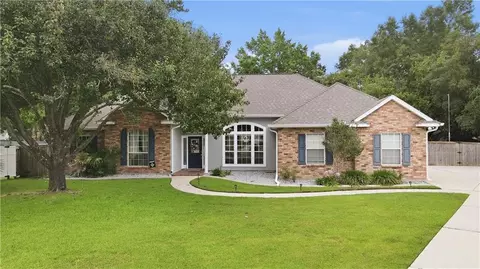 217 Megan Ln, Slidell, LA 70458