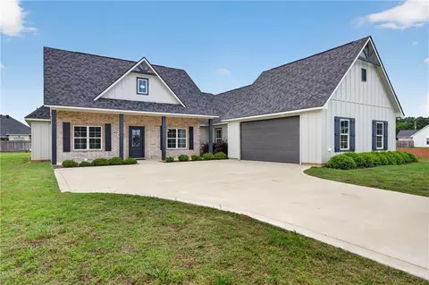 Exterior - 127 Sitka Loop, Haughton, LA 71037 photo 2 of 6