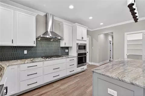 Kitchen - 127 Sitka Loop, Haughton, LA 71037 photo 2 of 3