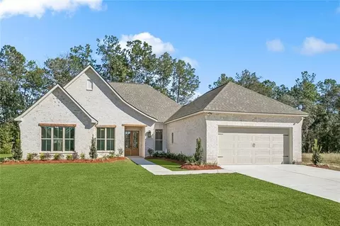 1613 Sweet Pea Ct, Madisonville, LA 70447
