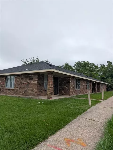 10940 Roger Dr, New Orleans, LA 70127