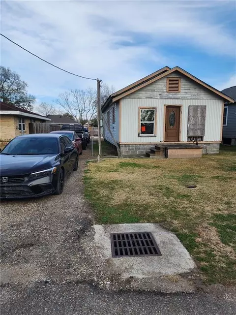 415 Avenue F, Marrero, LA 70072