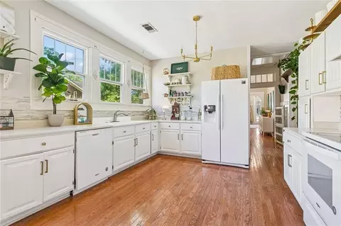 Kitchen - 321 Teddy Ave, Slidell, LA 70458 photo 2 of 2