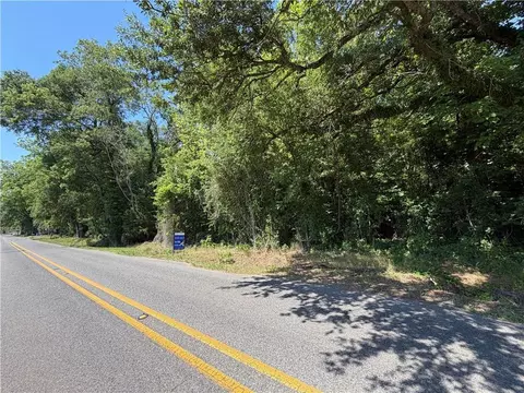 2725 Enterprise Dr, Alexandria, LA 71303