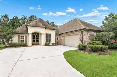 529 Bedico Pkwy, Madisonville, LA 70447