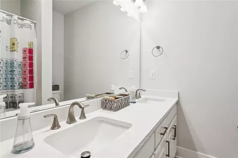 Bath - 75385 Sydney Dr, Covington, LA 70435 photo 3 of 3
