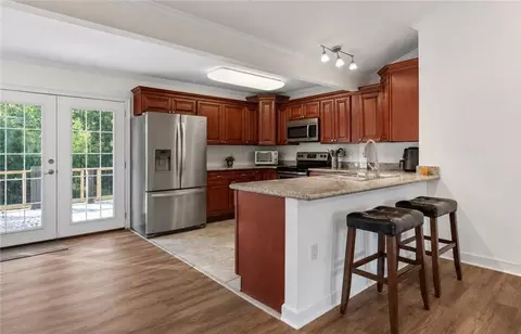 Kitchen - 18236 Monga Dr, Covington, LA 70433 photo 3 of 4