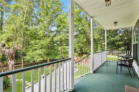 Exterior - 18120 Cusachs Dr, Covington, LA 70433 photo 4 of 7