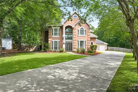 807 Tradition Dr, Covington, LA 70433