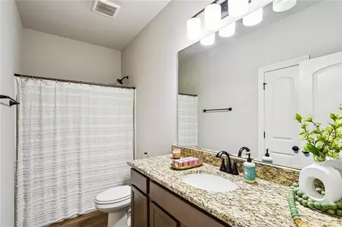Bath - 20459 Cornerstone Rd, Hammond, LA 70401 photo 3 of 3