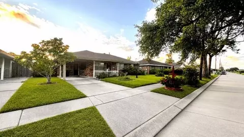 1032 Michael St, Marrero, LA 70072
